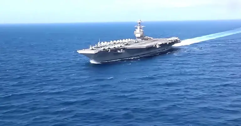 মার্কিন রণতরি